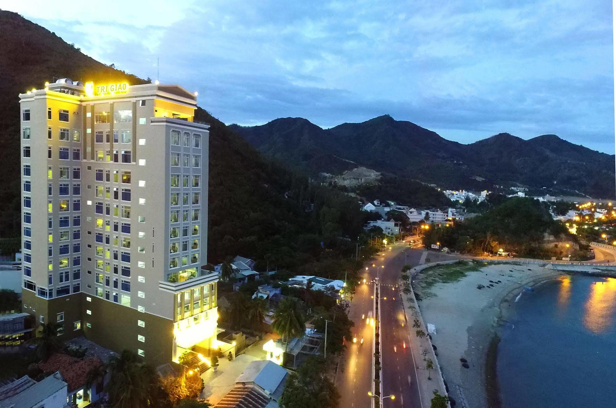 Tri Giao Hotel Nha Trang Buitenkant foto
